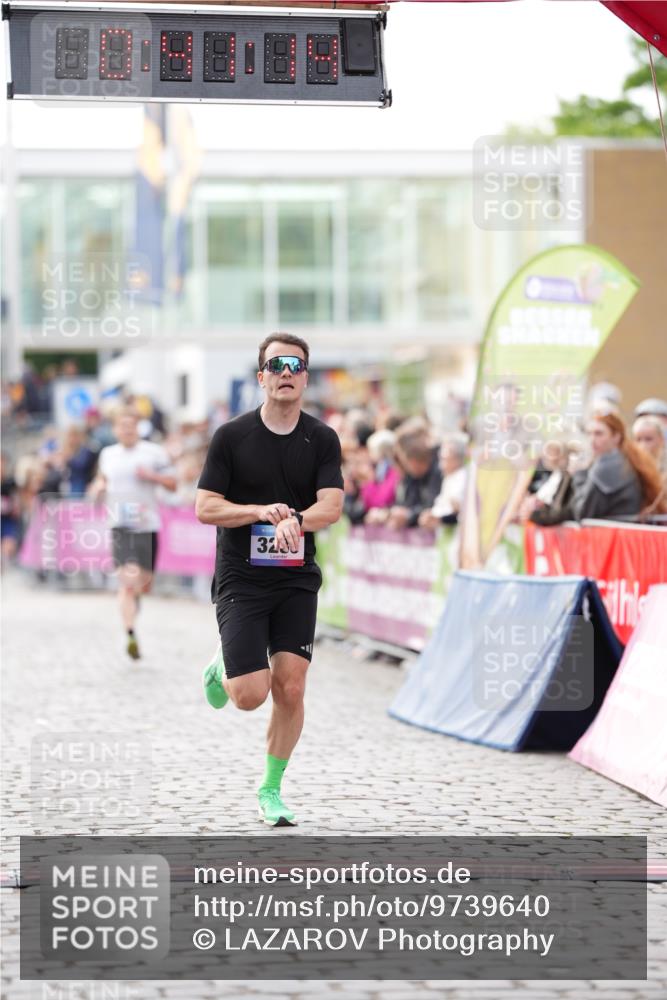12.06.2026 - Holstenköstenlauf LAZAROV Photography http://msf.ph/oto/9739640 12.06.2026 19:41:13 Laufen 3075, 3235 meine-sportfotos.de