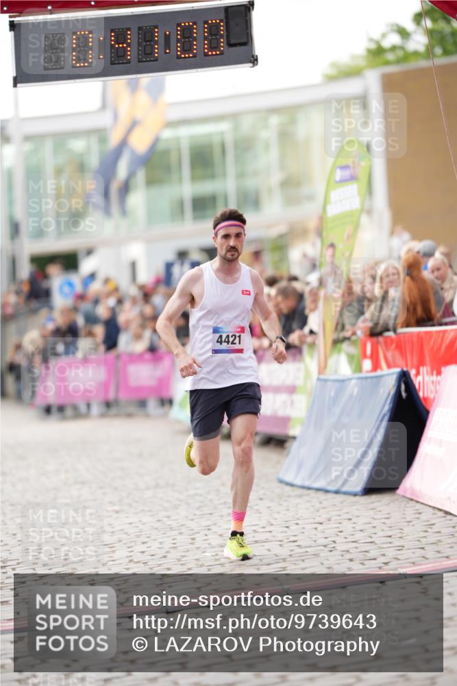 12.06.2026 - Holstenköstenlauf LAZAROV Photography http://msf.ph/oto/9739643 12.06.2026 19:41:00 Laufen 3211, 3761, 4421, 4432, 4441 meine-sportfotos.de