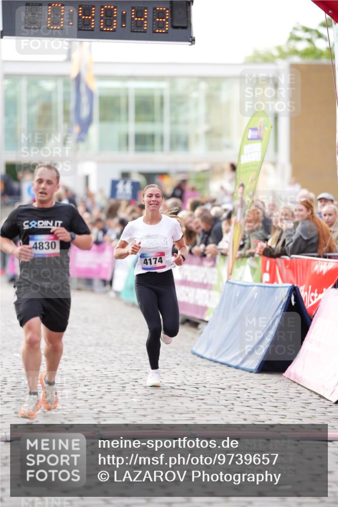 12.06.2026 - Holstenköstenlauf LAZAROV Photography http://msf.ph/oto/9739657 12.06.2026 19:40:43 Laufen 4174, 4242, 4830 meine-sportfotos.de