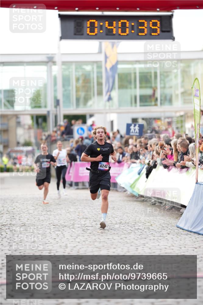 12.06.2026 - Holstenköstenlauf LAZAROV Photography http://msf.ph/oto/9739665 12.06.2026 19:40:39 Laufen 3219, 4174, 4242, 4830 meine-sportfotos.de