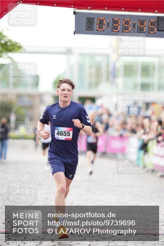 12.06.2026 - Holstenköstenlauf LAZAROV Photography http://msf.ph/oto/9739696 12.06.2026 19:39:44 Laufen 3700, 4640, 4655 meine-sportfotos.de