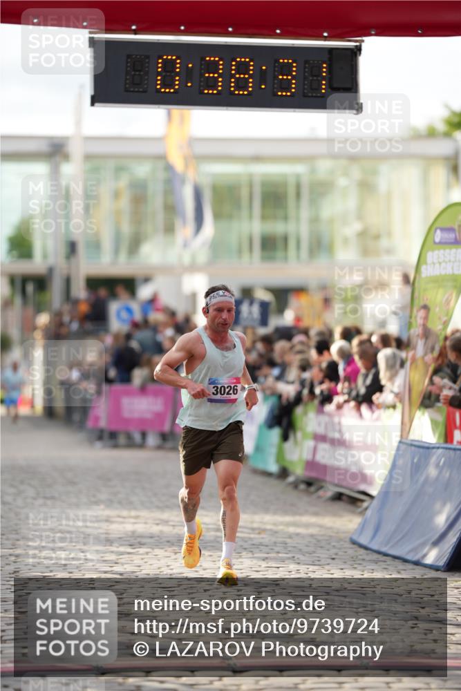 12.06.2026 - Holstenköstenlauf LAZAROV Photography http://msf.ph/oto/9739724 12.06.2026 19:38:30 Laufen 3026, 4422 meine-sportfotos.de
