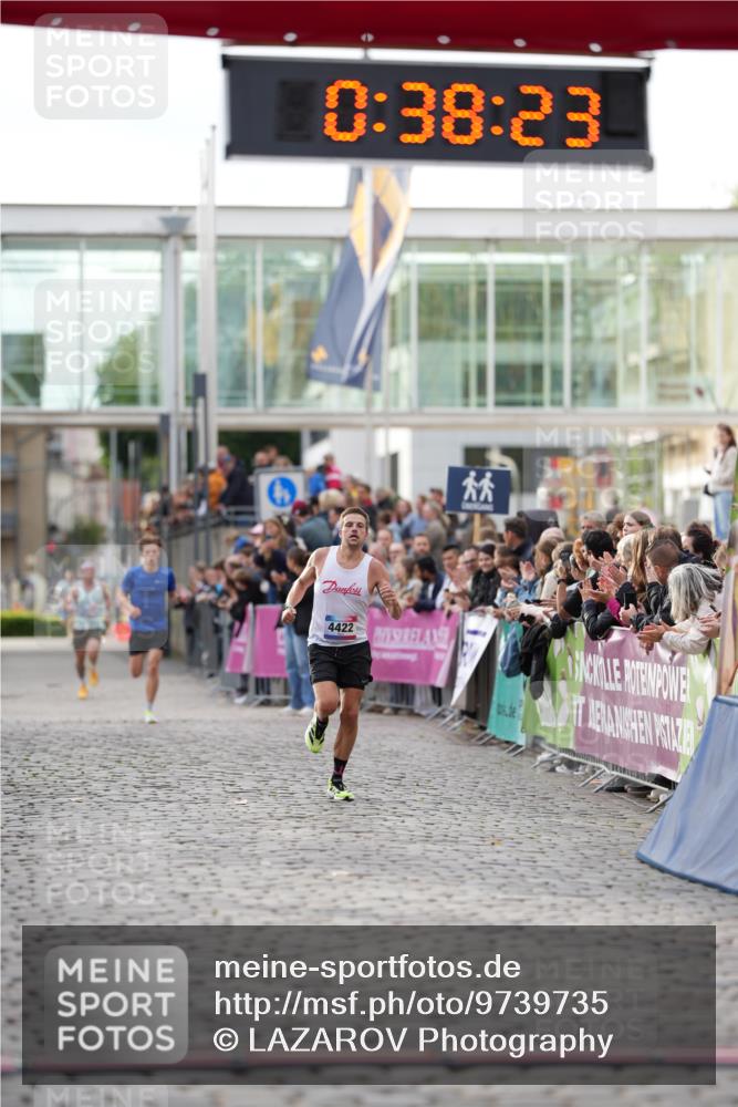 12.06.2026 - Holstenköstenlauf LAZAROV Photography http://msf.ph/oto/9739735 12.06.2026 19:38:22 Laufen 4422 meine-sportfotos.de