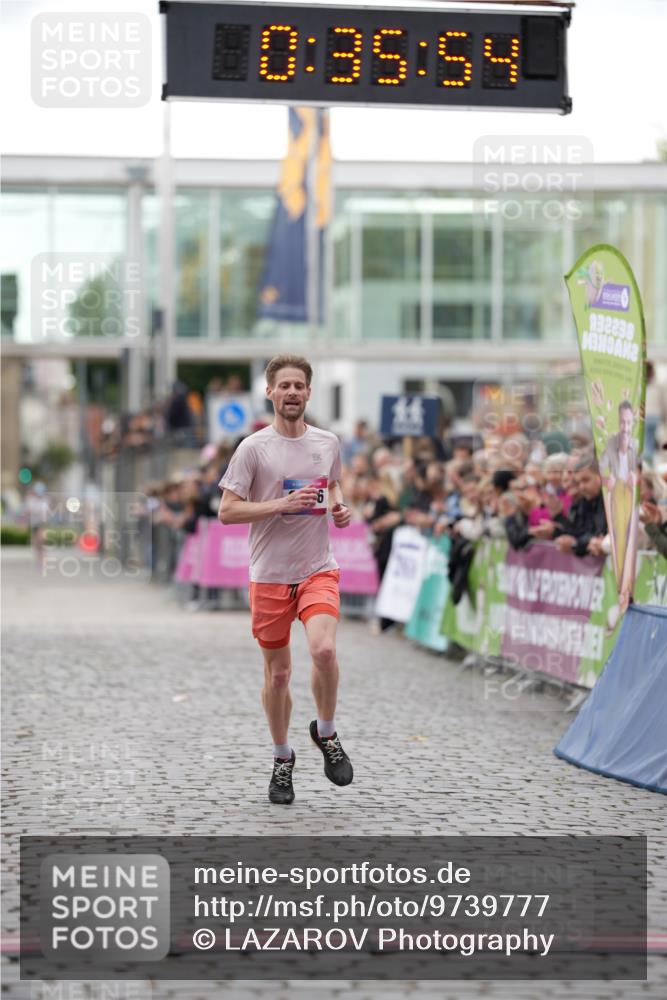 12.06.2026 - Holstenköstenlauf LAZAROV Photography http://msf.ph/oto/9739777 12.06.2026 19:35:54 Laufen 3096 meine-sportfotos.de