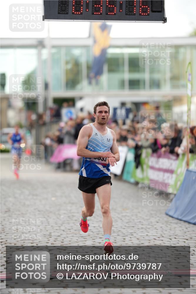 12.06.2026 - Holstenköstenlauf LAZAROV Photography http://msf.ph/oto/9739787 12.06.2026 19:35:15 Laufen 3633 meine-sportfotos.de