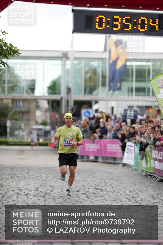 12.06.2026 - Holstenköstenlauf LAZAROV Photography http://msf.ph/oto/9739792 12.06.2026 19:35:03 Laufen 3520 meine-sportfotos.de