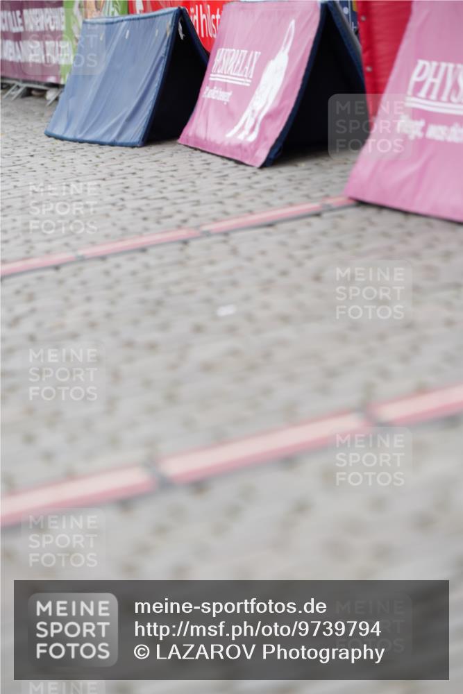 12.06.2026 - Holstenköstenlauf LAZAROV Photography http://msf.ph/oto/9739794 12.06.2026 19:34:39 Laufen 3646, 4821 meine-sportfotos.de