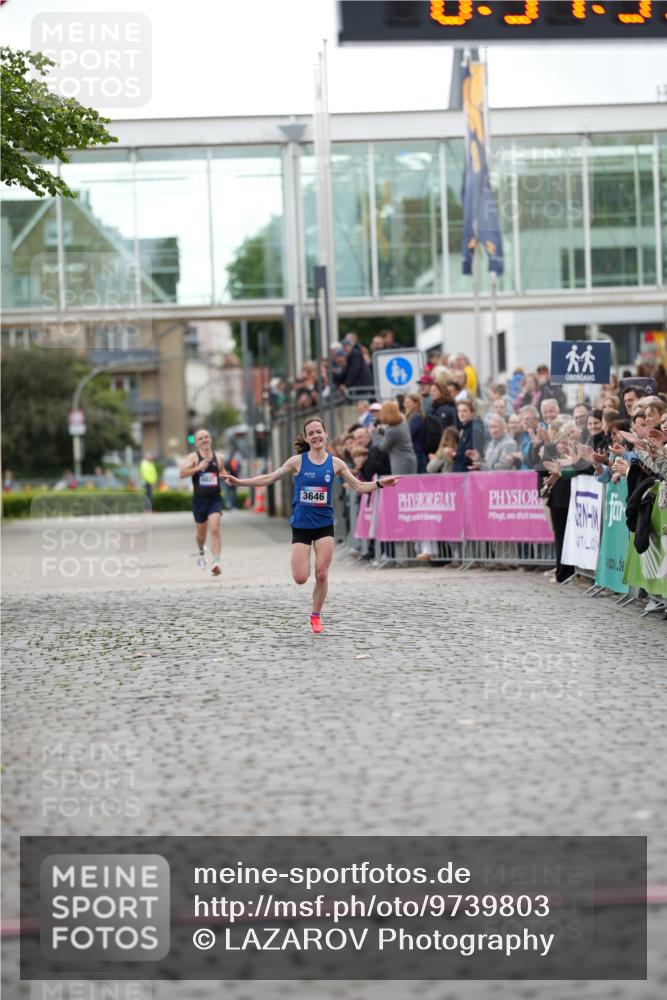 12.06.2026 - Holstenköstenlauf LAZAROV Photography http://msf.ph/oto/9739803 12.06.2026 19:34:34 Laufen 3646 meine-sportfotos.de