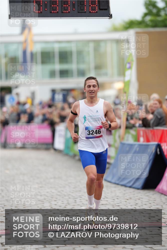 12.06.2026 - Holstenköstenlauf LAZAROV Photography http://msf.ph/oto/9739812 12.06.2026 19:33:17 Laufen 3246 meine-sportfotos.de