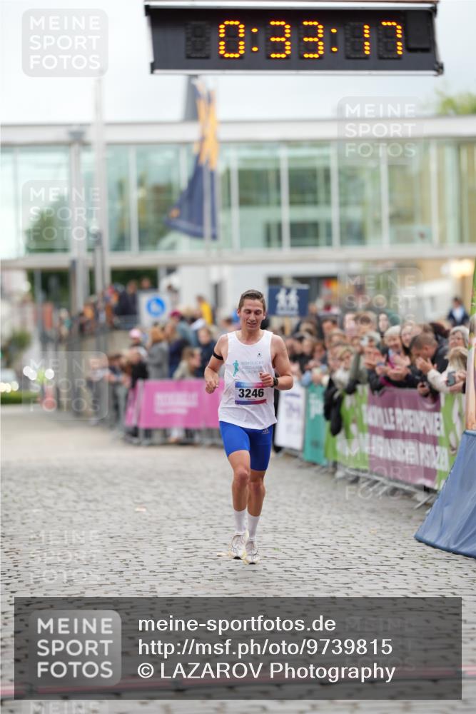 12.06.2026 - Holstenköstenlauf LAZAROV Photography http://msf.ph/oto/9739815 12.06.2026 19:33:16 Laufen 3246 meine-sportfotos.de
