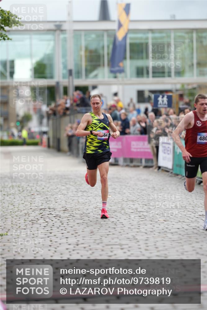 12.06.2026 - Holstenköstenlauf LAZAROV Photography http://msf.ph/oto/9739819 12.06.2026 19:31:53 Laufen 4664, 4800 meine-sportfotos.de