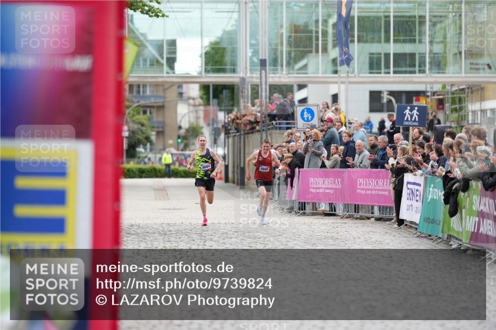 12.06.2026 - Holstenköstenlauf LAZAROV Photography http://msf.ph/oto/9739824 12.06.2026 19:31:49 Laufen  meine-sportfotos.de