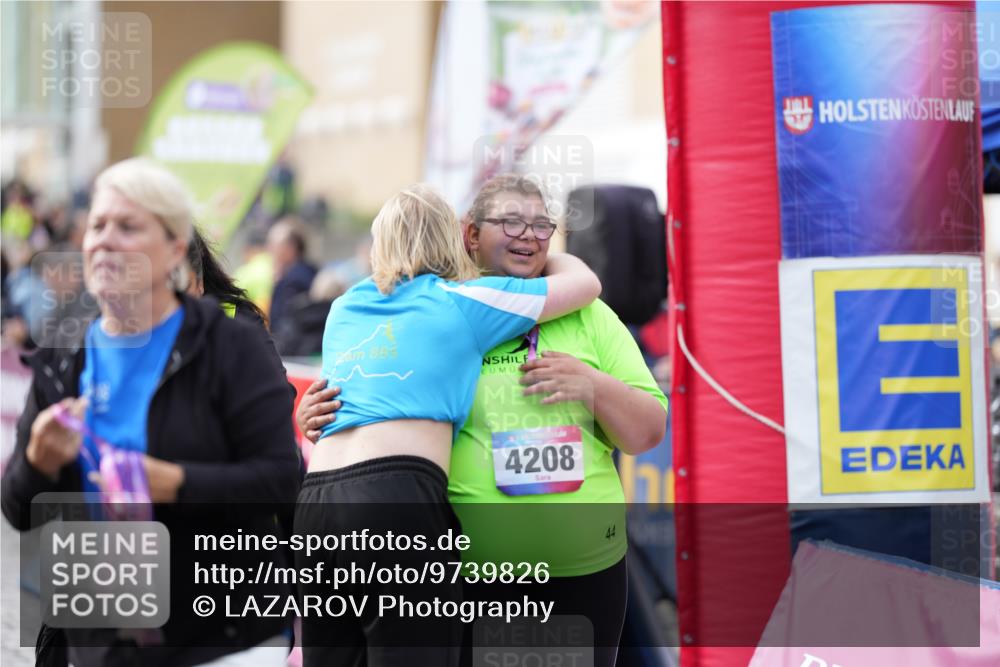12.06.2026 - Holstenköstenlauf LAZAROV Photography http://msf.ph/oto/9739826 12.06.2026 18:29:04 Laufen 4094, 4208 meine-sportfotos.de