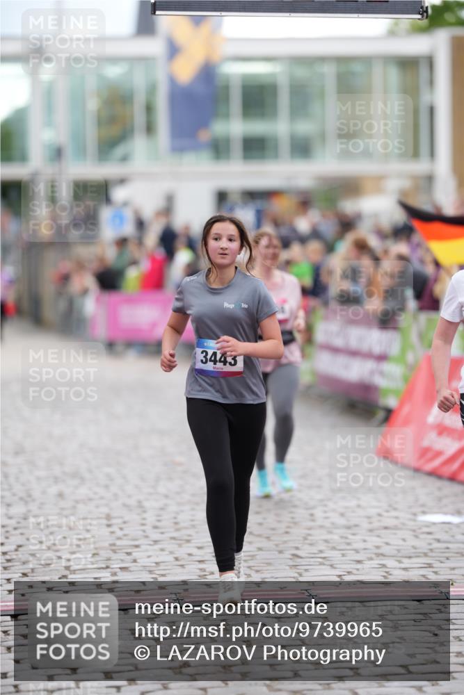 12.06.2026 - Holstenköstenlauf LAZAROV Photography http://msf.ph/oto/9739965 12.06.2026 18:09:11 Laufen 3443, 3538, 4271, 4288 meine-sportfotos.de