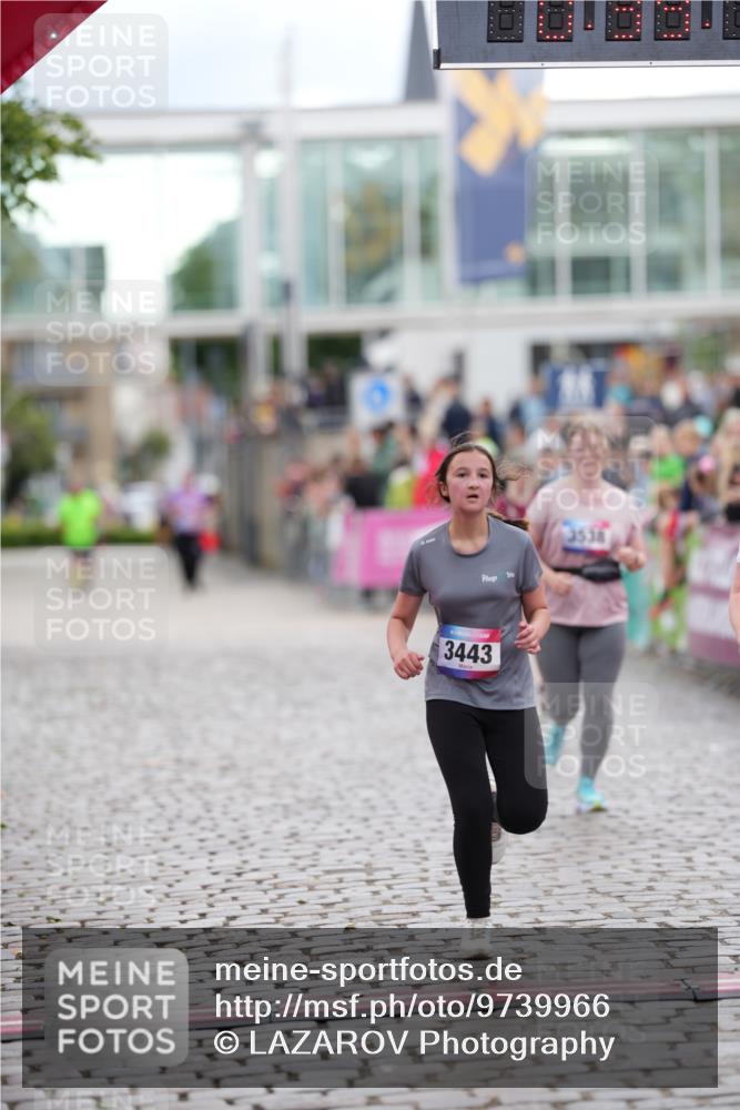12.06.2026 - Holstenköstenlauf LAZAROV Photography http://msf.ph/oto/9739966 12.06.2026 18:09:10 Laufen 3443, 3538, 4271, 4288 meine-sportfotos.de