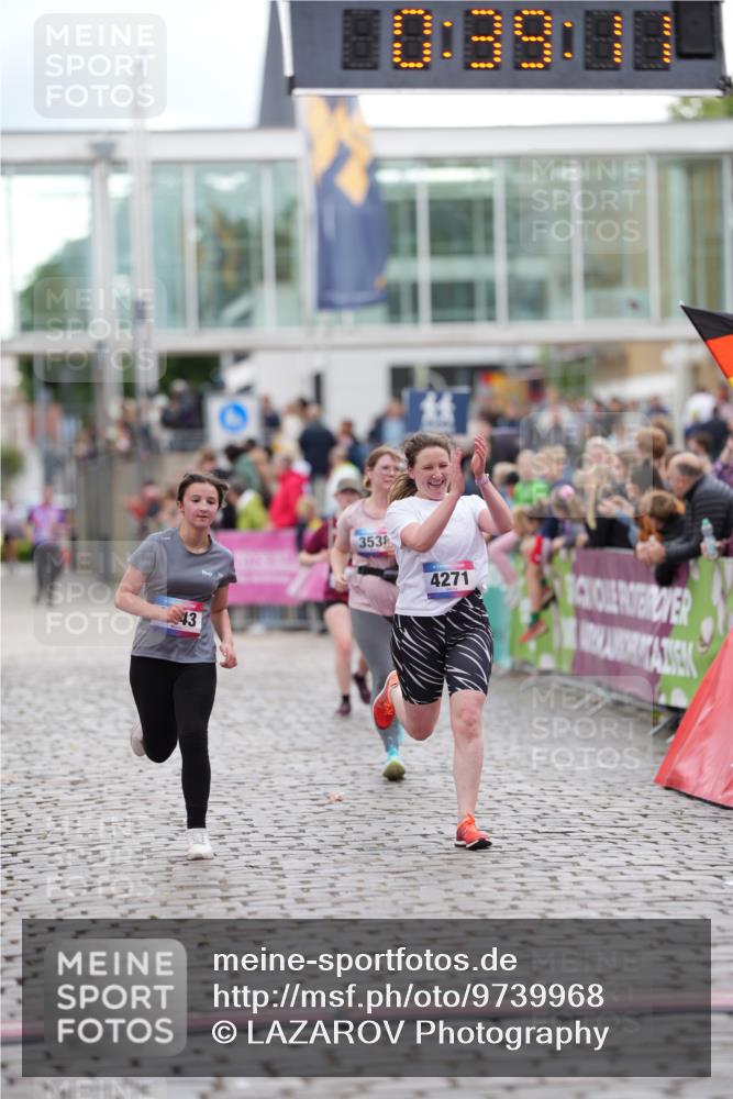 12.06.2026 - Holstenköstenlauf LAZAROV Photography http://msf.ph/oto/9739968 12.06.2026 18:09:09 Laufen 3443, 3538, 4271, 4288, 4581 meine-sportfotos.de