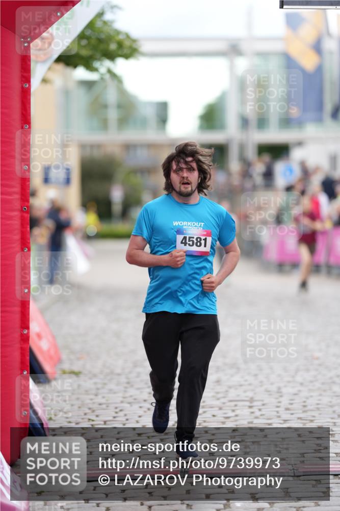 12.06.2026 - Holstenköstenlauf LAZAROV Photography http://msf.ph/oto/9739973 12.06.2026 18:09:02 Laufen 4581 meine-sportfotos.de