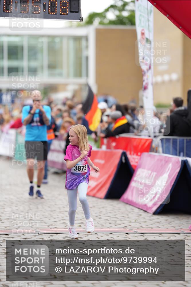 12.06.2026 - Holstenköstenlauf LAZAROV Photography http://msf.ph/oto/9739994 12.06.2026 18:05:06 Laufen 3409, 3616, 3871, 3872, 3874, 3896, 4539 meine-sportfotos.de