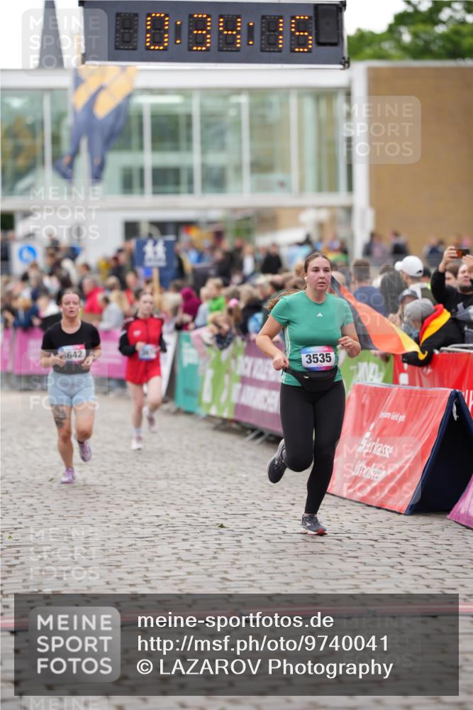 12.06.2026 - Holstenköstenlauf LAZAROV Photography http://msf.ph/oto/9740041 12.06.2026 18:04:13 Laufen 3535, 4049, 4102, 4104, 4642, 4845, 4872 meine-sportfotos.de