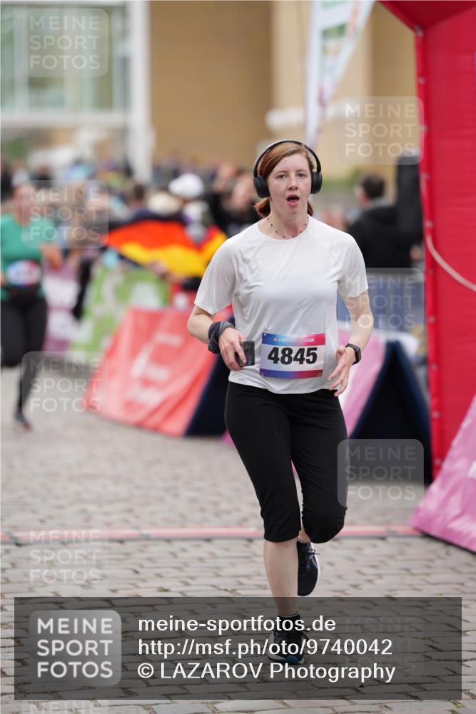 12.06.2026 - Holstenköstenlauf LAZAROV Photography http://msf.ph/oto/9740042 12.06.2026 18:04:12 Laufen 3325, 3535, 4049, 4102, 4104, 4451, 4642, 4845, 4872 meine-sportfotos.de