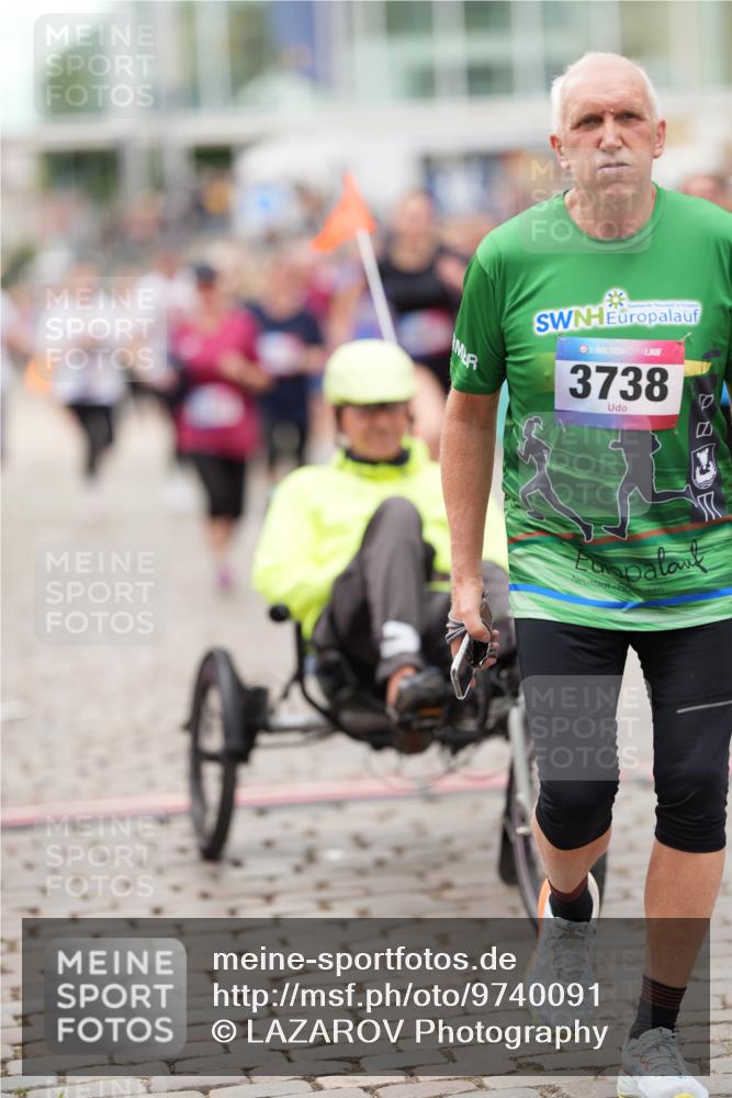 12.06.2026 - Holstenköstenlauf LAZAROV Photography http://msf.ph/oto/9740091 12.06.2026 18:03:12 Laufen 3097, 3098, 3414, 3710, 3738, 4028, 4031, 4137, 4292, 4687, 4901, 4914 meine-sportfotos.de