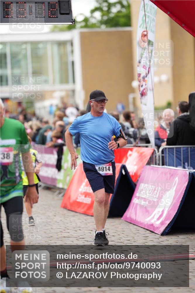 12.06.2026 - Holstenköstenlauf LAZAROV Photography http://msf.ph/oto/9740093 12.06.2026 18:03:10 Laufen 3710, 3738, 4137, 4687, 4901, 4914 meine-sportfotos.de