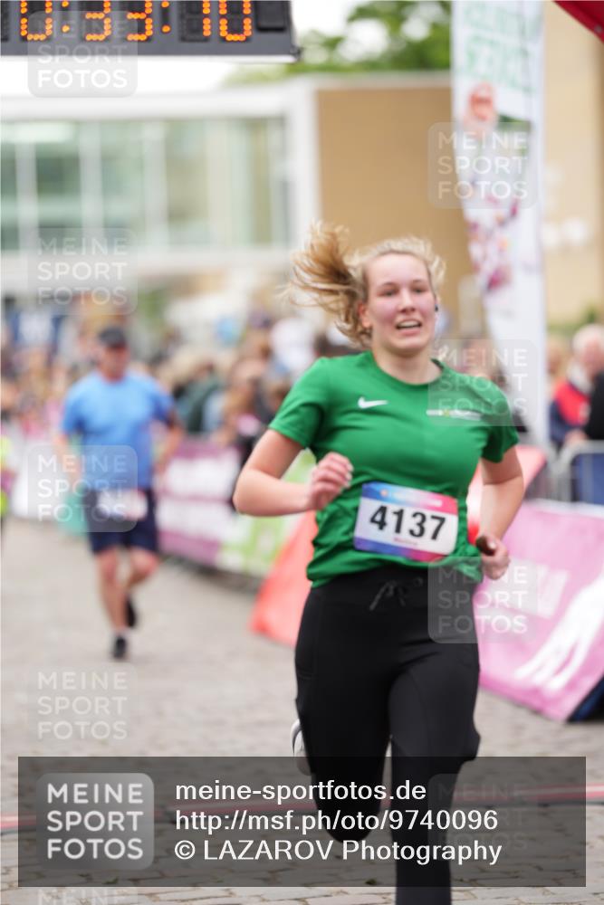 12.06.2026 - Holstenköstenlauf LAZAROV Photography http://msf.ph/oto/9740096 12.06.2026 18:03:08 Laufen 3738, 4137, 4901, 4914 meine-sportfotos.de