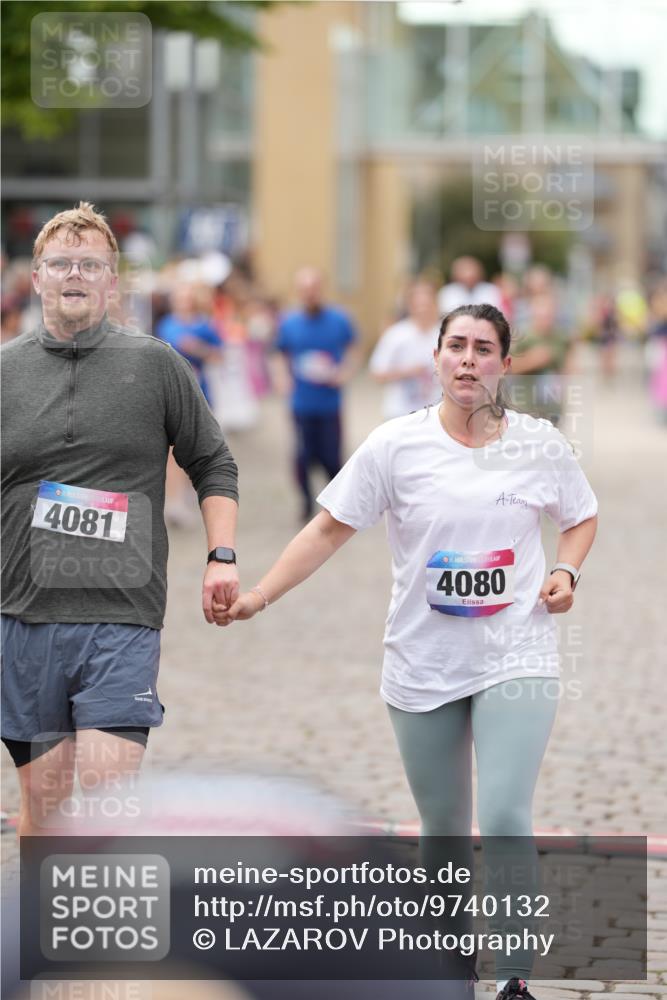 12.06.2026 - Holstenköstenlauf LAZAROV Photography http://msf.ph/oto/9740132 12.06.2026 18:02:27 Laufen 3720, 3942, 4080, 4081 meine-sportfotos.de