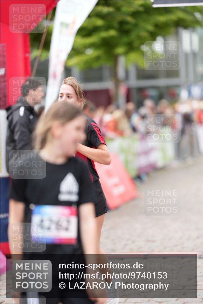 12.06.2026 - Holstenköstenlauf LAZAROV Photography http://msf.ph/oto/9740153 12.06.2026 18:02:06 Laufen 3821, 4003, 4262, 4296, 4297, 4303, 4320, 4502, 4701 meine-sportfotos.de