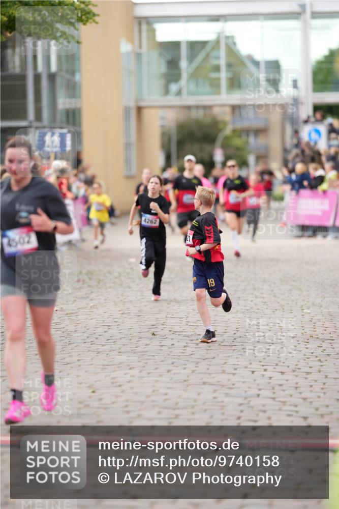 12.06.2026 - Holstenköstenlauf LAZAROV Photography http://msf.ph/oto/9740158 12.06.2026 18:02:01 Laufen 3821, 4002, 4003, 4262, 4296, 4297, 4303, 4502, 4735 meine-sportfotos.de