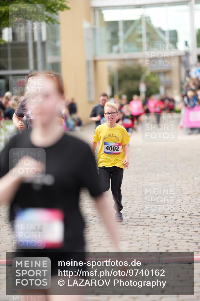 12.06.2026 - Holstenköstenlauf LAZAROV Photography http://msf.ph/oto/9740162 12.06.2026 18:01:56 Laufen 3381, 4002, 4623, 4735, 4873 meine-sportfotos.de