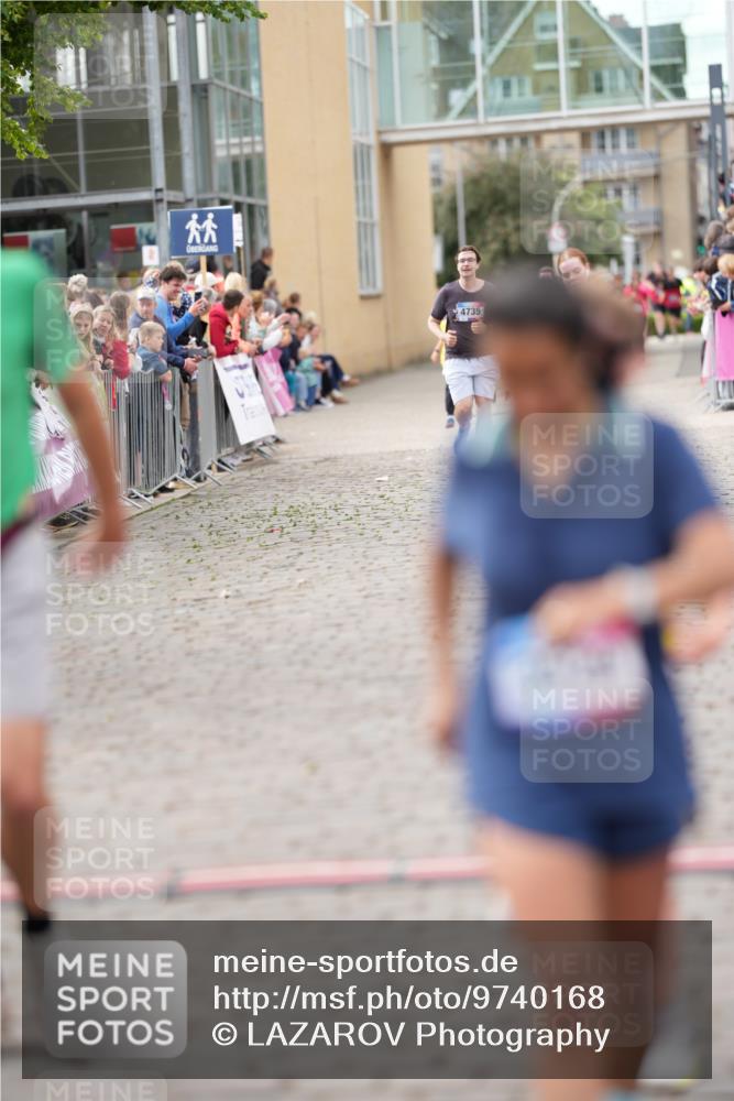 12.06.2026 - Holstenköstenlauf LAZAROV Photography http://msf.ph/oto/9740168 12.06.2026 18:01:51 Laufen 3381, 3529, 3813, 4623, 4873 meine-sportfotos.de