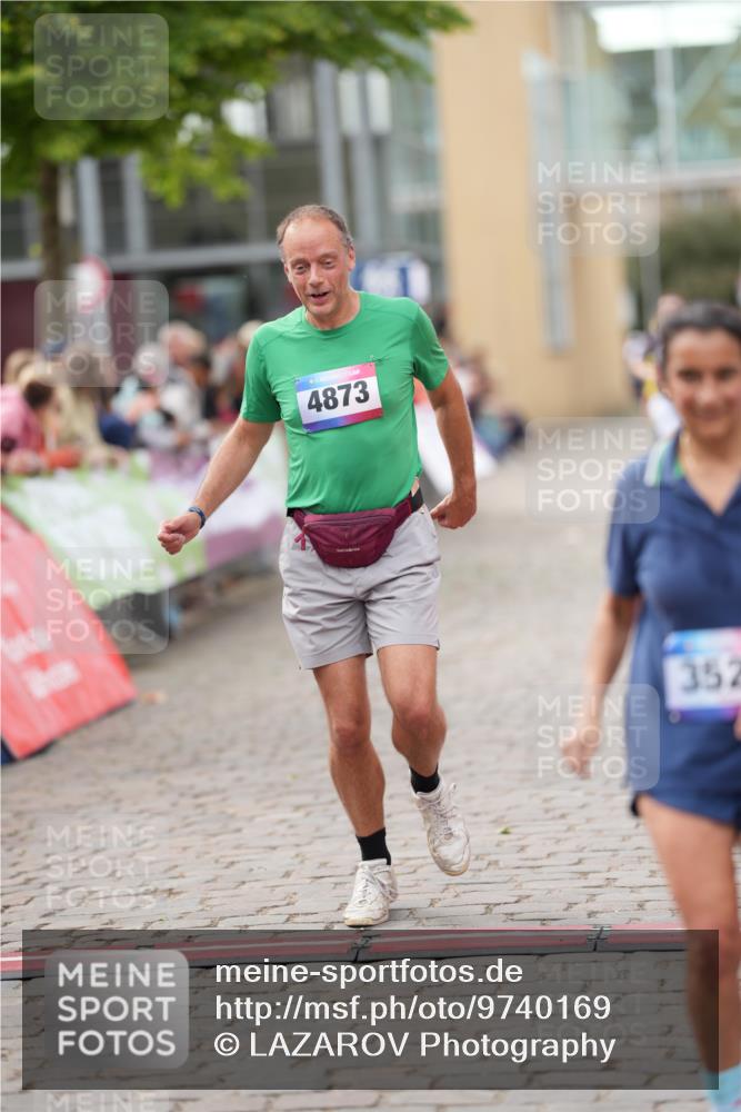 12.06.2026 - Holstenköstenlauf LAZAROV Photography http://msf.ph/oto/9740169 12.06.2026 18:01:50 Laufen 3381, 3529, 3813, 4623, 4873 meine-sportfotos.de