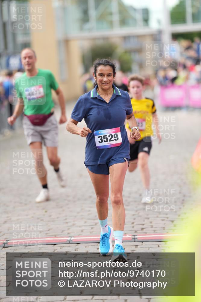 12.06.2026 - Holstenköstenlauf LAZAROV Photography http://msf.ph/oto/9740170 12.06.2026 18:01:49 Laufen 3529, 3813, 4623, 4873 meine-sportfotos.de