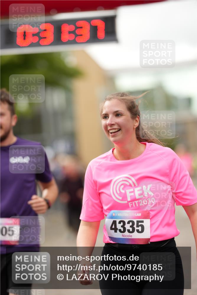 12.06.2026 - Holstenköstenlauf LAZAROV Photography http://msf.ph/oto/9740185 12.06.2026 18:01:35 Laufen 3300, 4075, 4076, 4335, 4338, 4398, 4541, 4874, 4905, 4906 meine-sportfotos.de