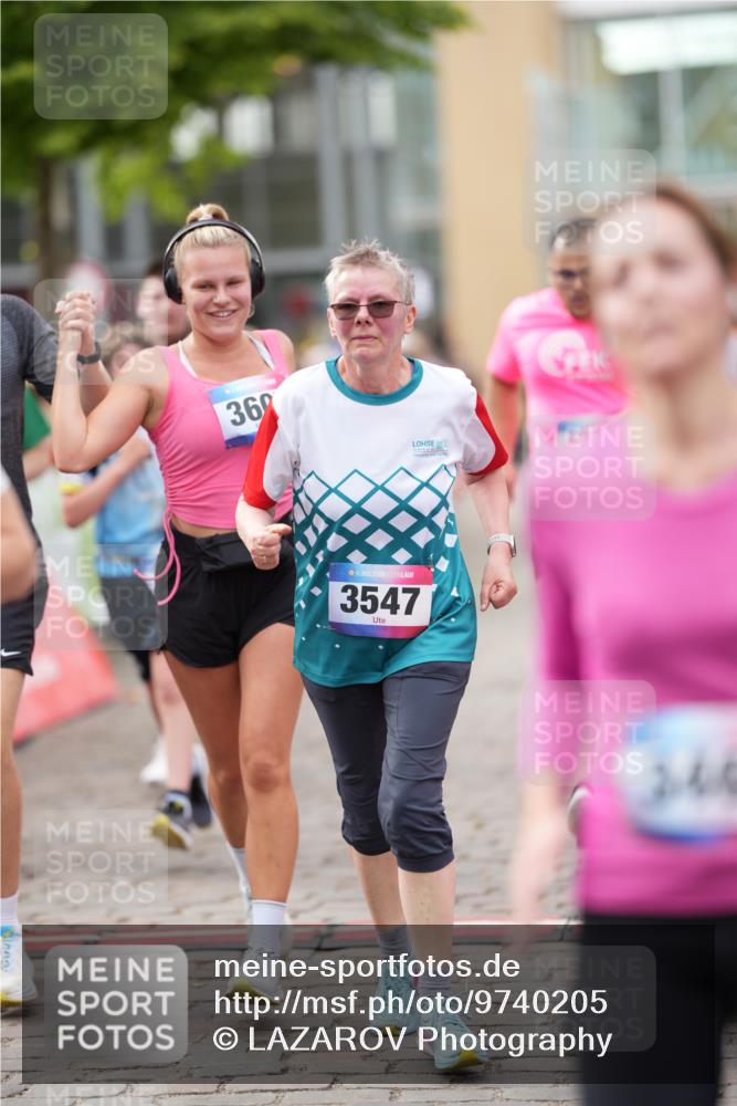 12.06.2026 - Holstenköstenlauf LAZAROV Photography http://msf.ph/oto/9740205 12.06.2026 18:01:17 Laufen 3229, 3237, 3435, 3466, 3467, 3547, 3607, 3637, 3963, 3965, 4013, 4037, 4079, 4316, 4564, 4591, 4638, 4672, 4710, 4769 meine-sportfotos.de