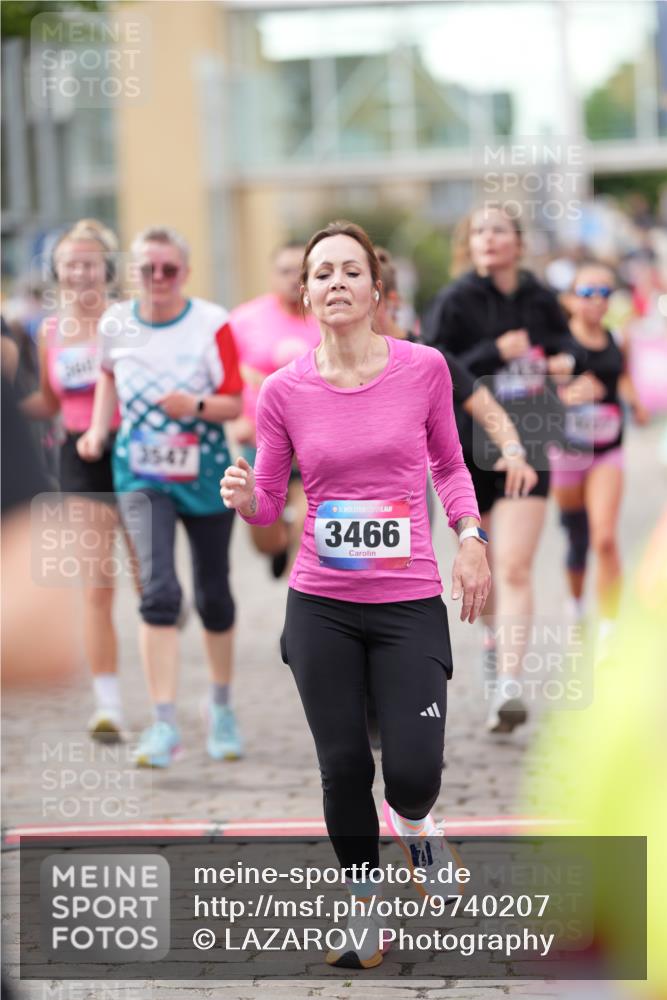 12.06.2026 - Holstenköstenlauf LAZAROV Photography http://msf.ph/oto/9740207 12.06.2026 18:01:16 Laufen 3001, 3229, 3237, 3435, 3466, 3467, 3544, 3547, 3607, 3637, 3963, 3965, 3999, 4013, 4037, 4079, 4316, 4564, 4591, 4638, 4672, 4710, 4769 meine-sportfotos.de