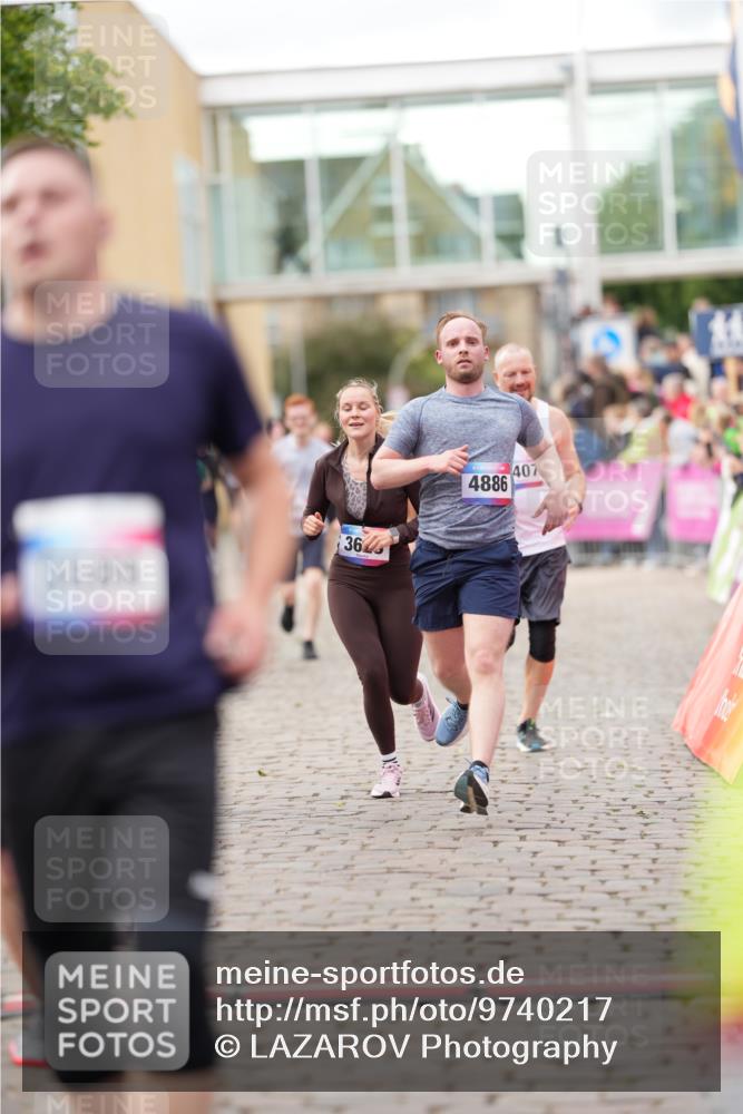 12.06.2026 - Holstenköstenlauf LAZAROV Photography http://msf.ph/oto/9740217 12.06.2026 18:01:05 Laufen 3100, 3589, 3628, 3686, 4407, 4886 meine-sportfotos.de