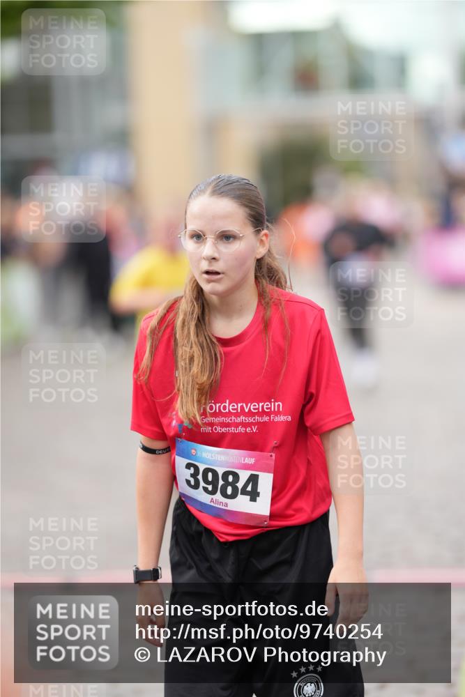 12.06.2026 - Holstenköstenlauf LAZAROV Photography http://msf.ph/oto/9740254 12.06.2026 18:00:29 Laufen 3197, 3579, 3741, 3777, 3826, 3984, 4010, 4281, 4476 meine-sportfotos.de