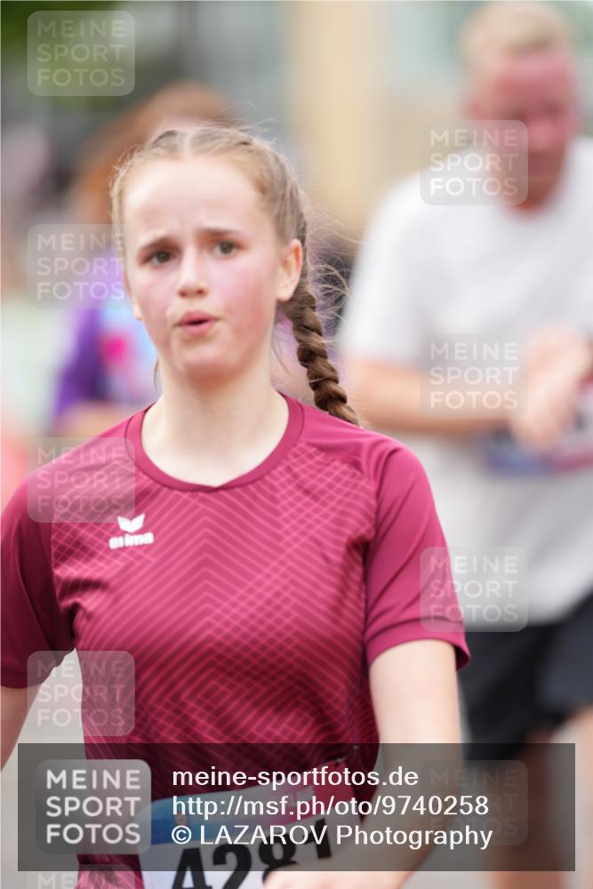 12.06.2026 - Holstenköstenlauf LAZAROV Photography http://msf.ph/oto/9740258 12.06.2026 18:00:26 Laufen 3579, 3805, 3826, 3984, 4010, 4281, 4476 meine-sportfotos.de