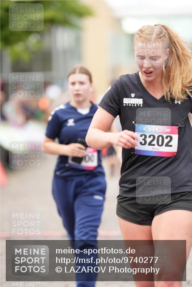 12.06.2026 - Holstenköstenlauf LAZAROV Photography http://msf.ph/oto/9740277 12.06.2026 17:59:56 Laufen 3202, 3404, 3792, 3798, 4612, 4749, 4900 meine-sportfotos.de