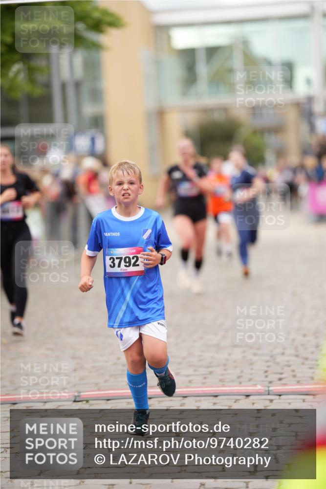 12.06.2026 - Holstenköstenlauf LAZAROV Photography http://msf.ph/oto/9740282 12.06.2026 17:59:52 Laufen 3202, 3404, 3471, 3792, 3910, 4041, 4594, 4612, 4749, 4900 meine-sportfotos.de
