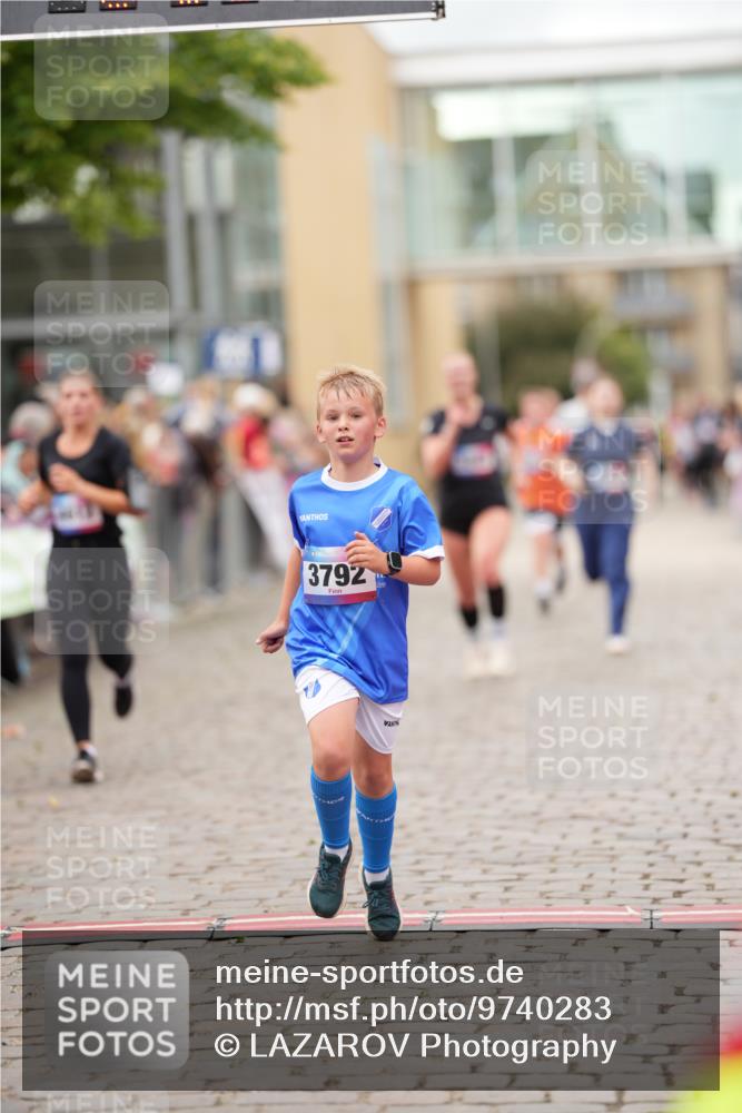 12.06.2026 - Holstenköstenlauf LAZAROV Photography http://msf.ph/oto/9740283 12.06.2026 17:59:52 Laufen 3202, 3404, 3471, 3792, 3910, 4041, 4594, 4612, 4749, 4900 meine-sportfotos.de