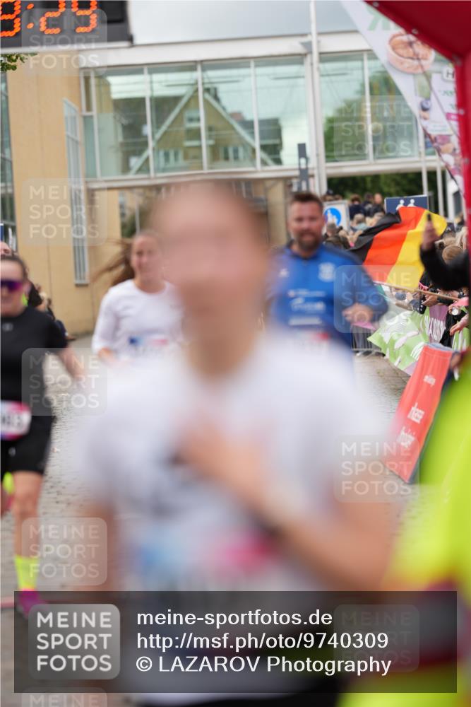 12.06.2026 - Holstenköstenlauf LAZAROV Photography http://msf.ph/oto/9740309 12.06.2026 17:59:27 Laufen 3003, 3017, 3405, 3553, 3832, 4198, 4283, 4284, 4289, 4742, 4837 meine-sportfotos.de