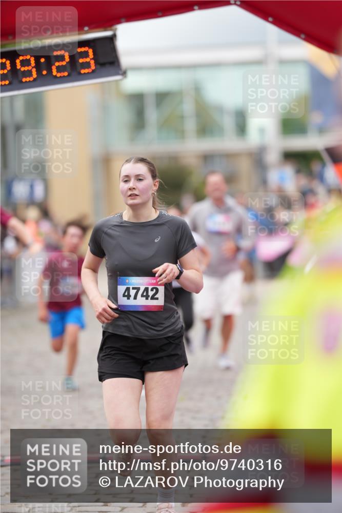 12.06.2026 - Holstenköstenlauf LAZAROV Photography http://msf.ph/oto/9740316 12.06.2026 17:59:21 Laufen 3553, 3677, 3912, 4283, 4284, 4742, 4745, 4837 meine-sportfotos.de