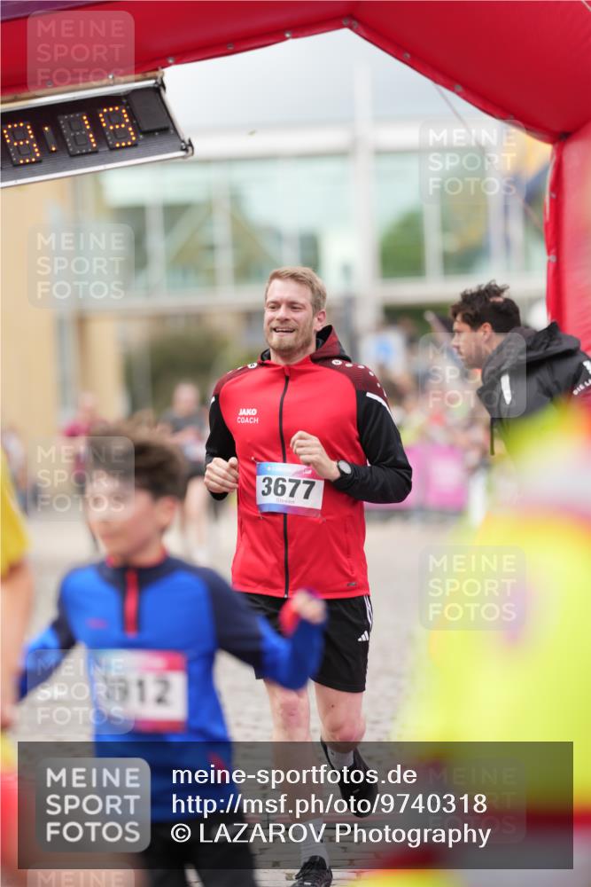 12.06.2026 - Holstenköstenlauf LAZAROV Photography http://msf.ph/oto/9740318 12.06.2026 17:59:17 Laufen 3676, 3677, 3912, 4016, 4341, 4344, 4742, 4745 meine-sportfotos.de