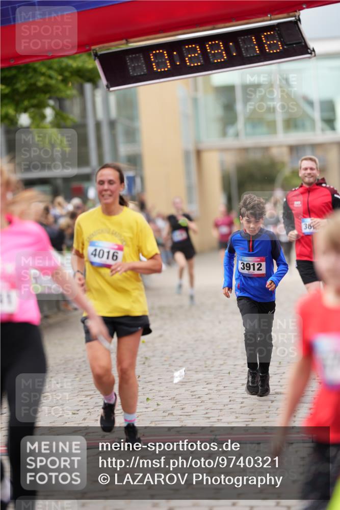 12.06.2026 - Holstenköstenlauf LAZAROV Photography http://msf.ph/oto/9740321 12.06.2026 17:59:14 Laufen 3068, 3565, 3644, 3676, 3677, 3912, 4016, 4341, 4344, 4481, 4667, 4668, 4745 meine-sportfotos.de