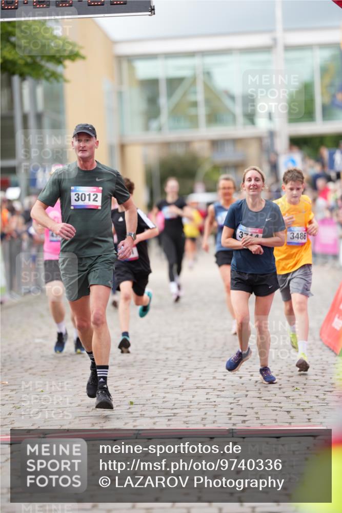 12.06.2026 - Holstenköstenlauf LAZAROV Photography http://msf.ph/oto/9740336 12.06.2026 17:59:03 Laufen 3012, 3389, 3486, 3714, 4047, 4052, 4317, 4331, 4334, 4681 meine-sportfotos.de