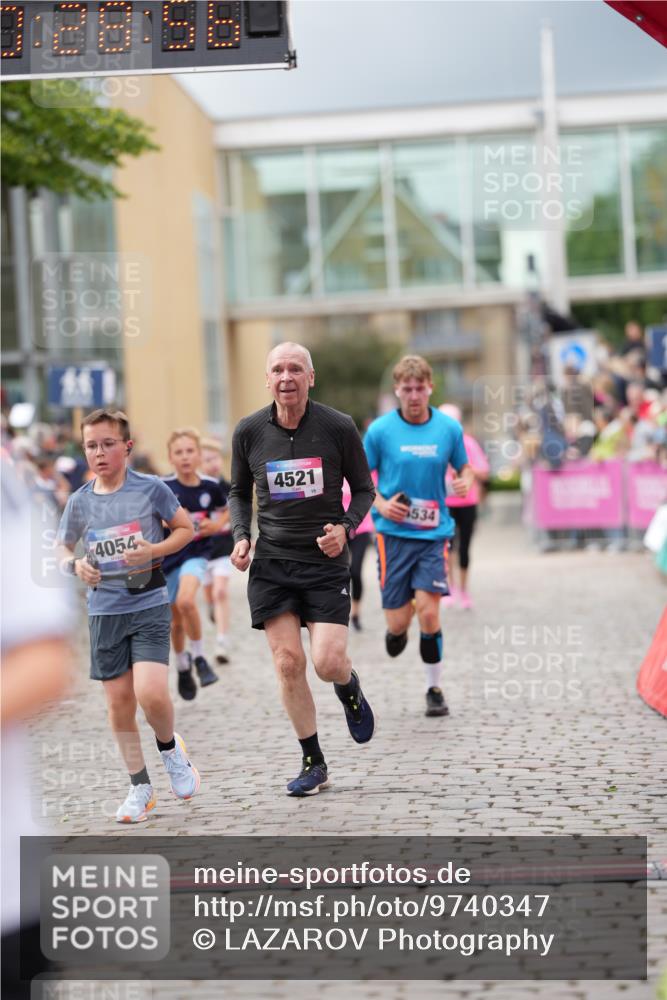 12.06.2026 - Holstenköstenlauf LAZAROV Photography http://msf.ph/oto/9740347 12.06.2026 17:58:54 Laufen 3326, 3331, 3402, 3901, 4047, 4054, 4272, 4331, 4521, 4534 meine-sportfotos.de