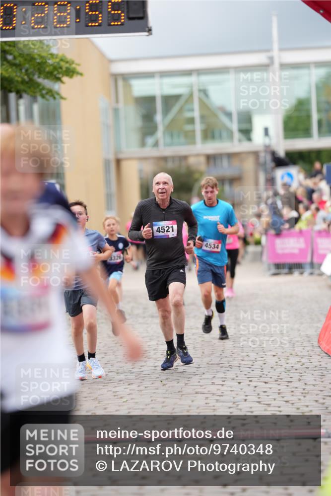 12.06.2026 - Holstenköstenlauf LAZAROV Photography http://msf.ph/oto/9740348 12.06.2026 17:58:53 Laufen 3298, 3326, 3331, 3402, 3517, 3901, 4047, 4054, 4272, 4521, 4534, 4694 meine-sportfotos.de
